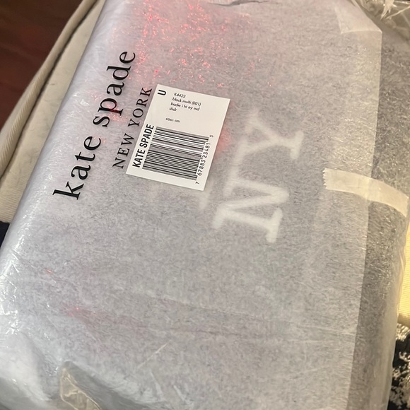 Kate Spade  NWT - I love NY cross body buddie purse (also called I heart NY) - Picture 2 of 7